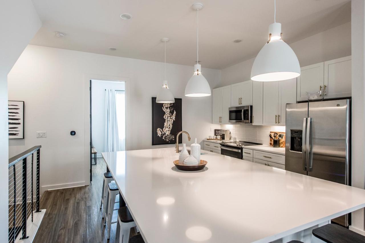 Brand New 4 Bedroom 4Bath Townhome With Amazing Rooftop! Nashville Exterior photo