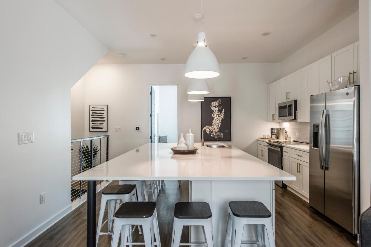 Brand New 4 Bedroom 4Bath Townhome With Amazing Rooftop! Nashville Exterior photo