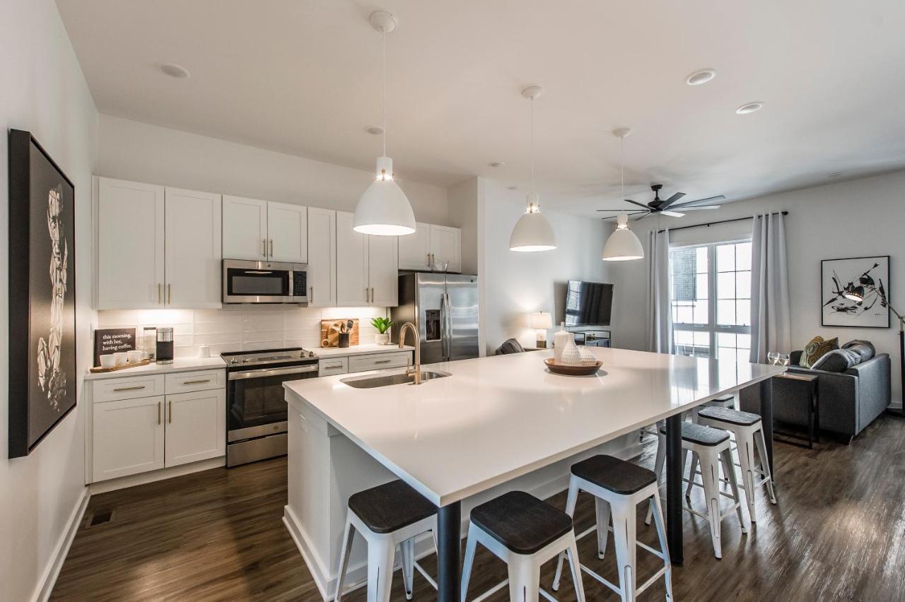 Brand New 4 Bedroom 4Bath Townhome With Amazing Rooftop! Nashville Exterior photo